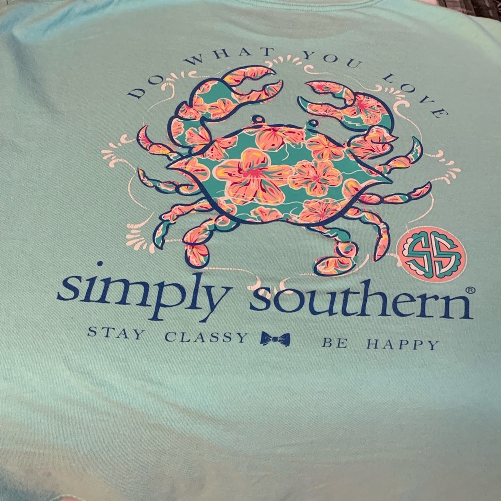 Women’s XL T-shirt from Simply Southern